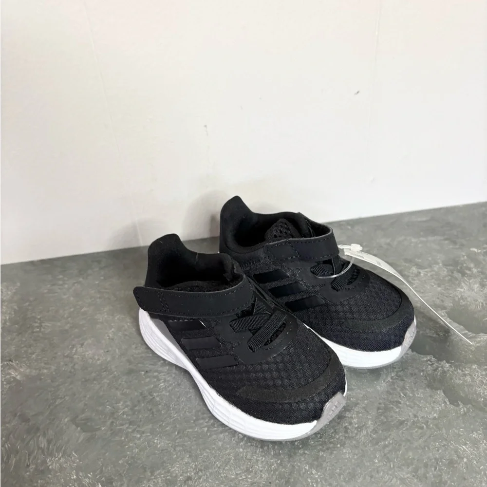 Adidas duramo black infant sneakers athletic new Velcro strap unisex size 4